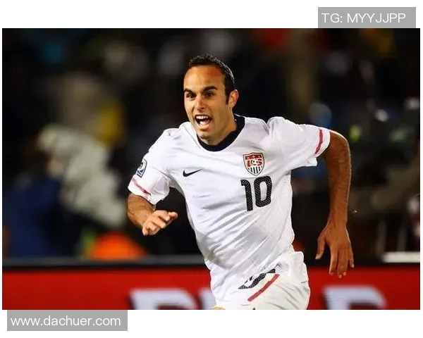 高大身姿引领绿茵场又高又瘦的足球明星如何突破极限成就传奇