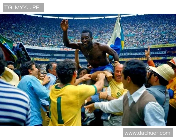 全球足球传奇巅峰对决 十大经典球星排名揭晓